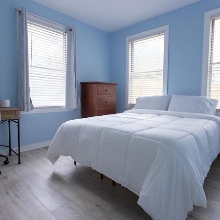 Central & Comfortable Home Walk To The Beach! Jacksonville Beach Bagian luar foto