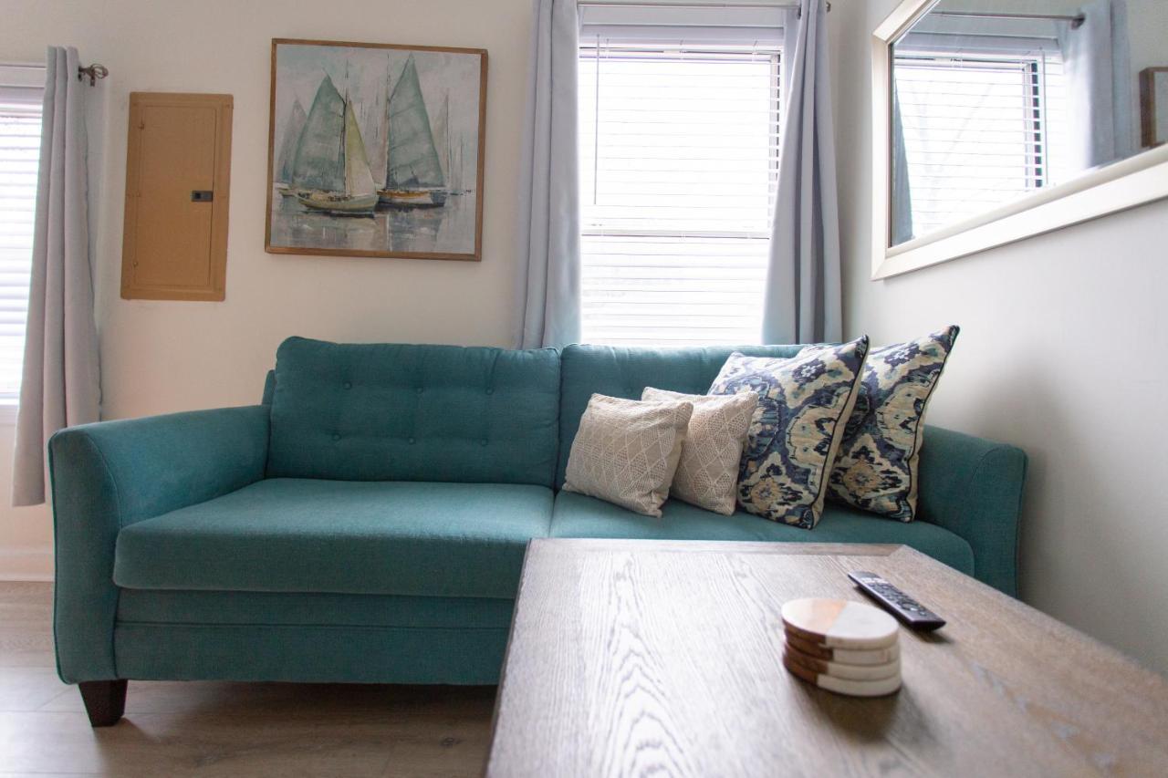 Central & Comfortable Home Walk To The Beach! Jacksonville Beach Bagian luar foto