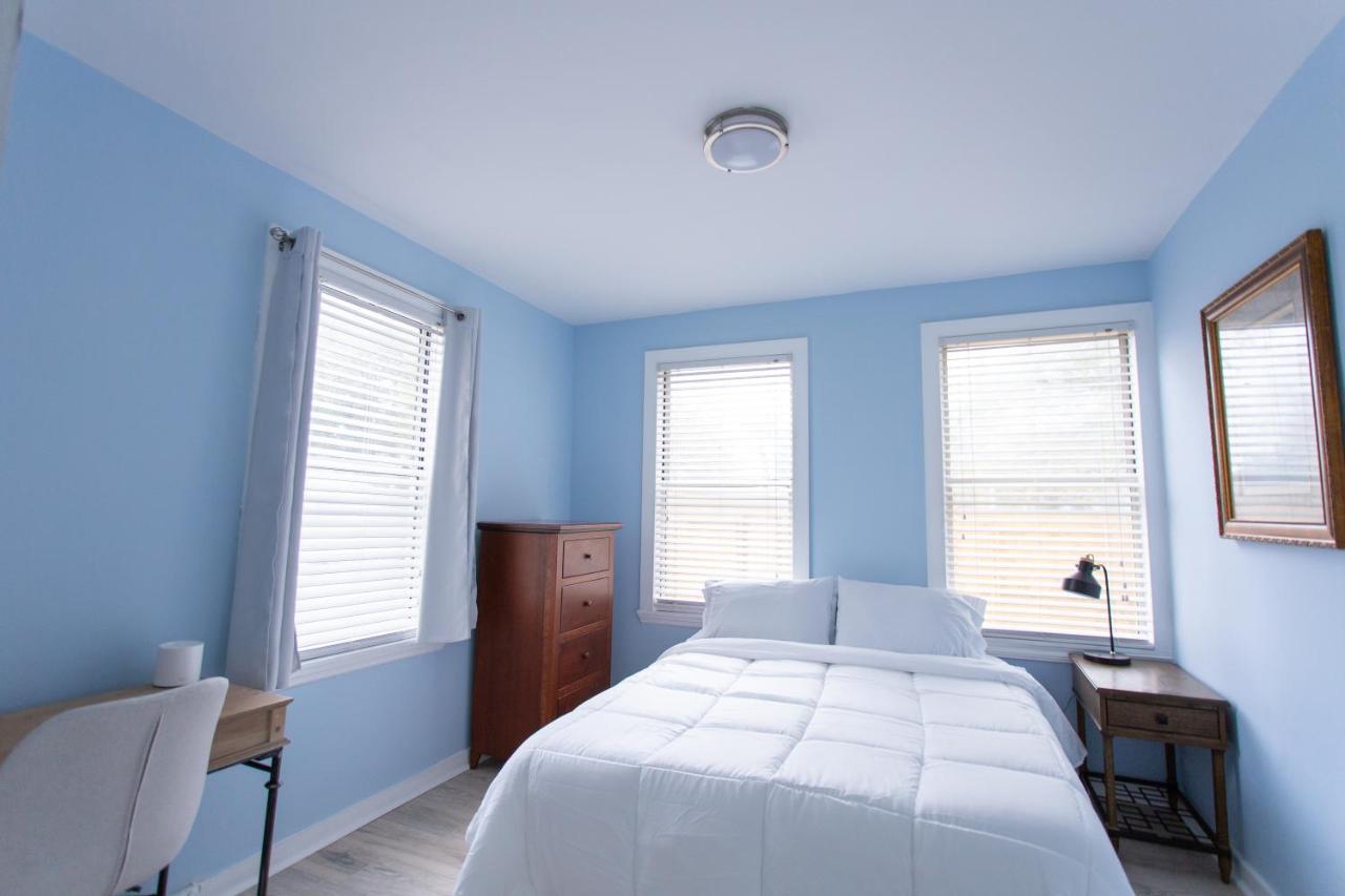 Central & Comfortable Home Walk To The Beach! Jacksonville Beach Bagian luar foto