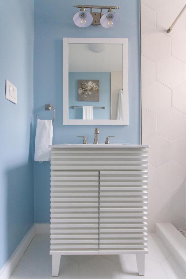 Central & Comfortable Home Walk To The Beach! Jacksonville Beach Bagian luar foto